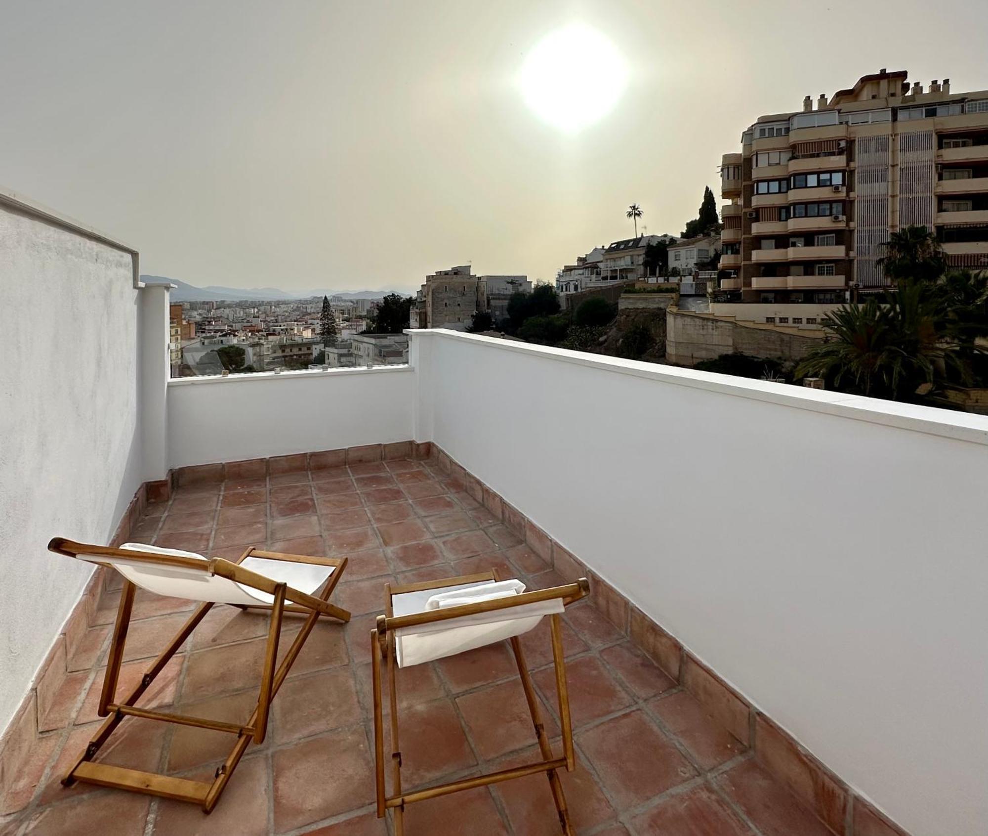 شقة Atico Con Solarium Y Bbq Cerca Del Centro 6 Pax مالقة المظهر الخارجي الصورة