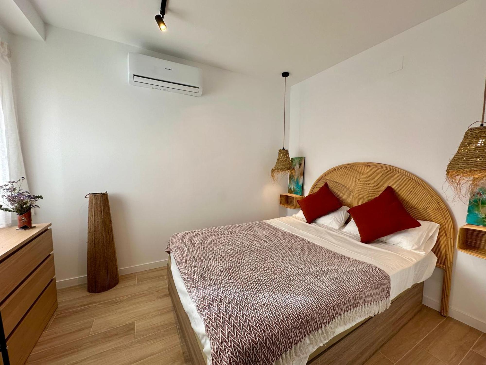 شقة Atico Con Solarium Y Bbq Cerca Del Centro 6 Pax مالقة المظهر الخارجي الصورة